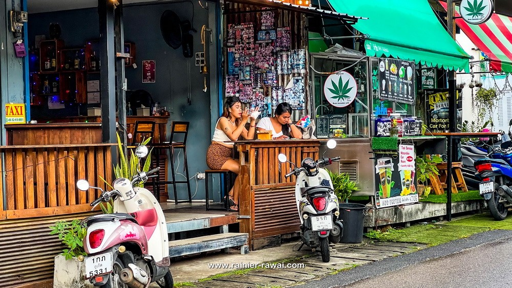 That one street in Phuket 🔥🔥 Soi Ta-iad ซอยตาเอียด aka The Soi